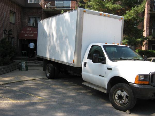 Nebika Demenagement/ Moving Urgent