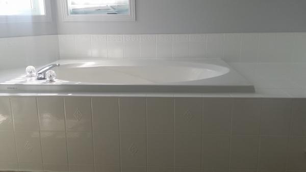 Rideau Bathtub Reglazing