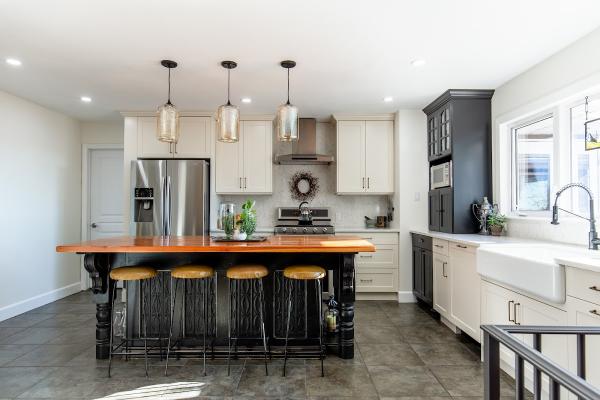 Komplete Custom Woodworks Inc.