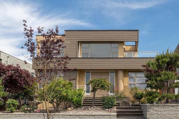 Ideal Siding Vancouver