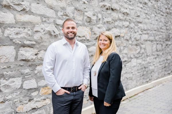 Beth Bonvie & Andrew Moore