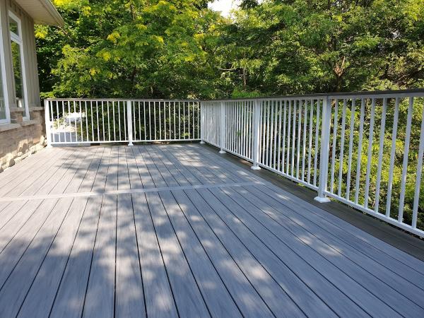 Naklo Fence and Deck