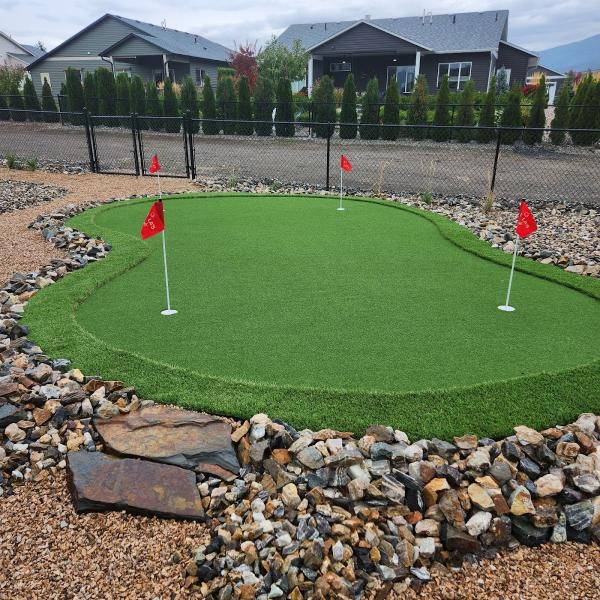 Okanagan Lawns