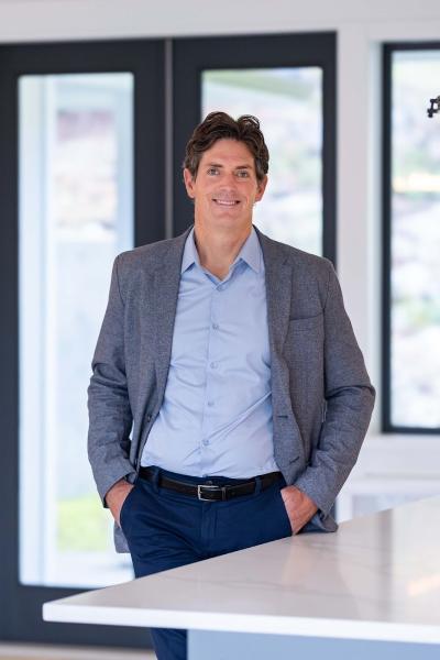 Blair Veenstra Prec*- Realtor Professional- Remax Camosun