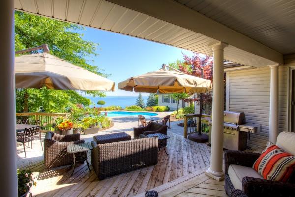 Devries Landscaping & Maintenance