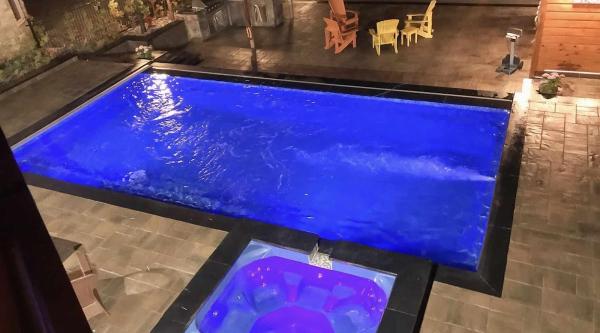 Select Pool