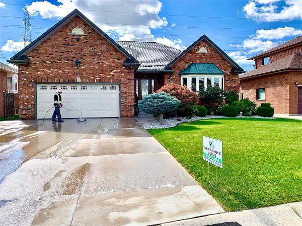 Feel the Pressure Exterior Washing