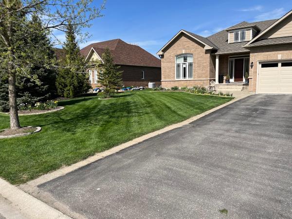 Collingwood MK Lawn Care
