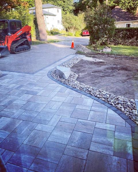Desmond Brothers Landscaping and Construction