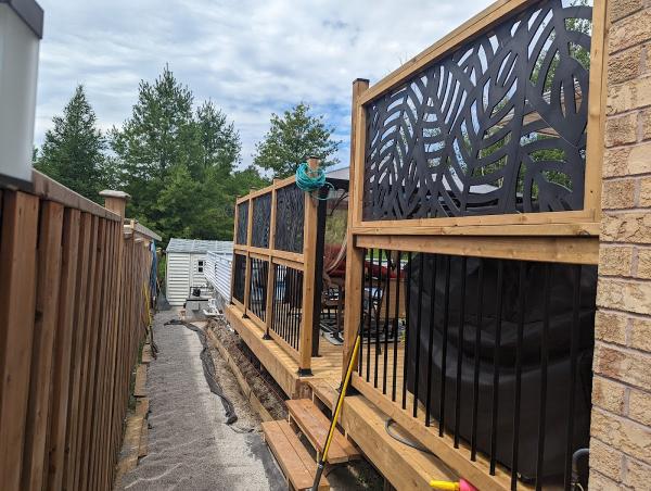 Royal Fences and Decks