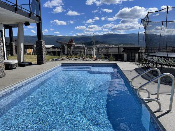 Everclear Pools and Spas