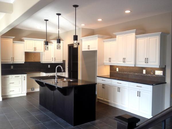 Woodworx Cabinet Builders Inc.